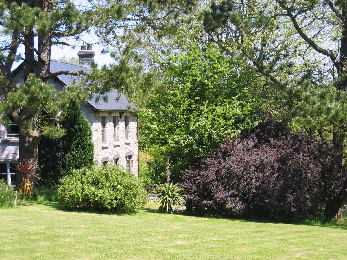 Ffynnon Fendigaid Bed And Breakfast Aberporth Kültér fotó